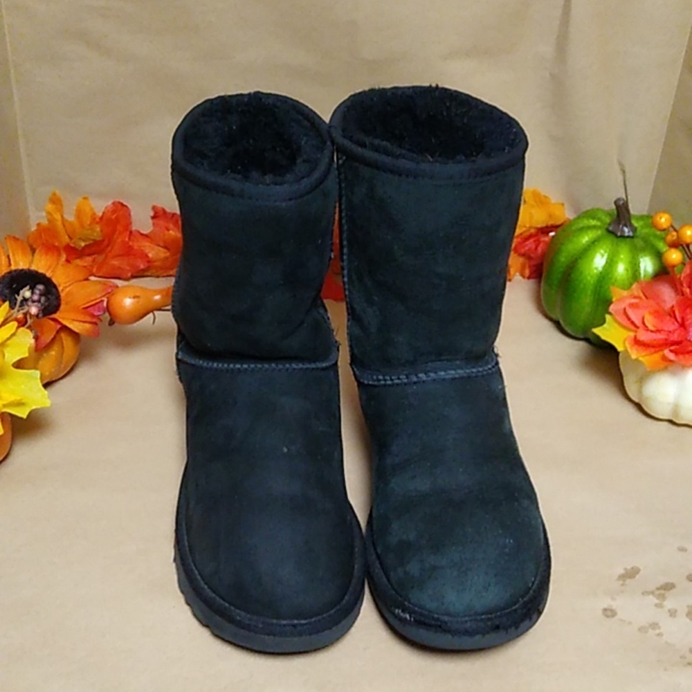 UGG boots sz 8